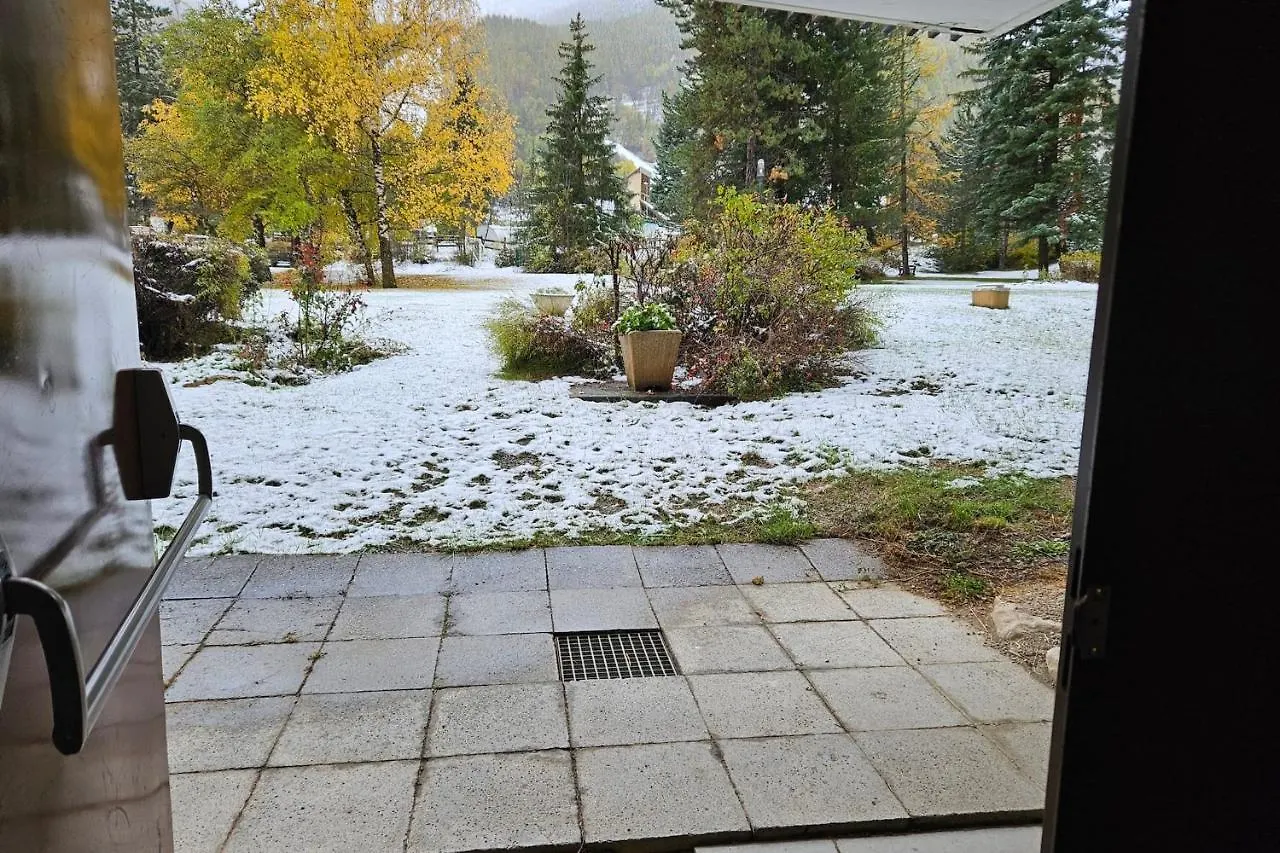 Apartment With Balcony Just Next To Ski Slope La Salle-les-Alpes Frankreich